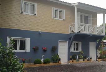 House Holdorf allows 18 year olds to book a room