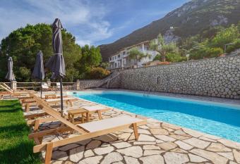 Anasa Corfu allows 18 year olds to book a room