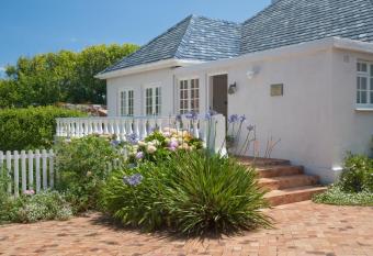 Anchor s Rest has Balcony rooms