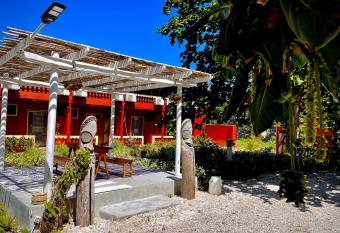 Elluk East Studios allows 18 year olds to book a room