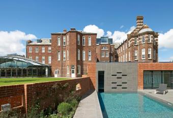 Hotel du Vin Exeter allows 18 year olds to book a room