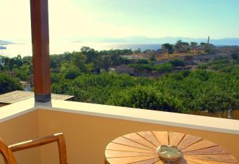 Rastoni Hotel Aegina allows 18 year olds to book a room