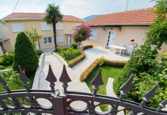 Guest House Agava has Balcony rooms