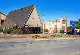 Motel 6 Arlington Tx Uta has Smoking rooms