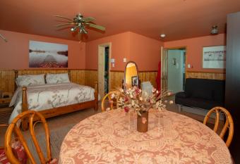 Auberge le Cheval Bleu allows 18 year olds to book a room