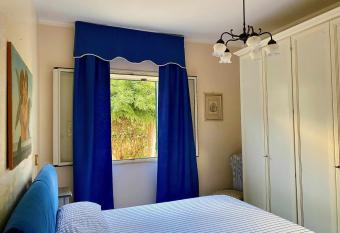 Villa Helios il soggiorno ideale per una vacanza a due passi dal mare allows 18 year olds to book a room