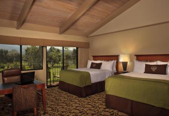 Singing Hills Golf Resort at Sycuan has Balcony rooms