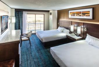 Don Laughlin s Riverside Resort & Casino has Balcony rooms
