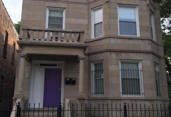 Clean, spacious, inexpensive queen BR #1 allows 18 year olds to book a room