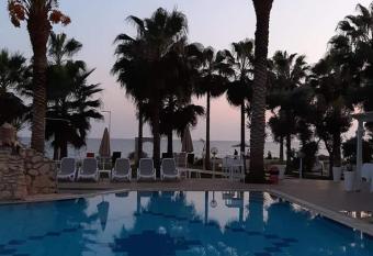 Simos Magic Beach Hotel Apts has Balcony rooms