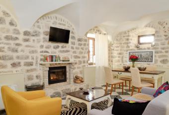 Apartments Zebra allows 18 year olds to book a room