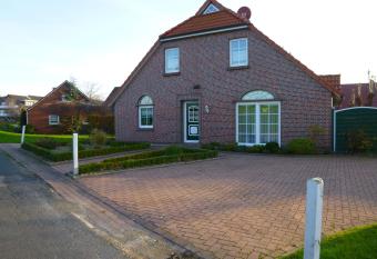 Huus Westerdiek allows 18 year olds to book a room