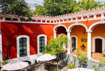 Hotel Boutique Hacienda del Gobernador has Smoking/Balcony rooms