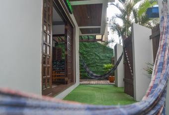 CanCoq Guest House allows 18 year olds to book a room