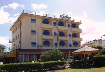 Hotel Villa Colombo has Balcony rooms