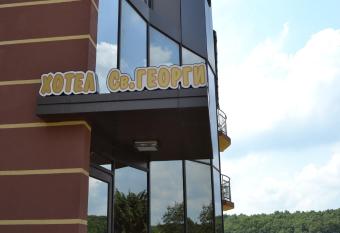 Family Hotel Saint George allows 18 year olds to book a room