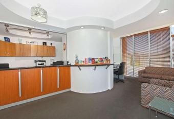 Comfort Inn & Apartments Northgate Airport allows 18 year olds to book a room