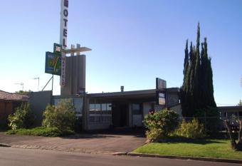 Mayfield Motel allows 18 year olds to book a room