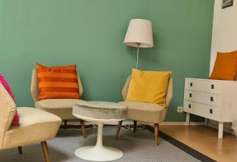 downtown innsbruck has Balcony rooms