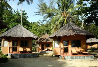 Mayalay Resort-Green Hotel has Balcony rooms