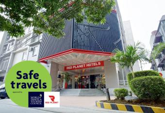 Red Planet Makati Avenue Manila allows 18 year olds to book a room
