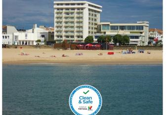 Exe Praia Golfe allows 18 year olds to book a room