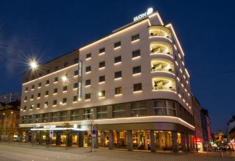 Best Western Premier Hotel Slon allows 18 year olds to book a room