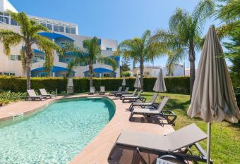 Velamar Boutique Hotel - Adults Friendly allows 18 year olds to book a room