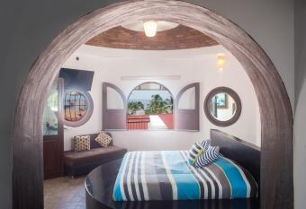Loft Hotel Malec  n Vallarta allows 18 year olds to book a room