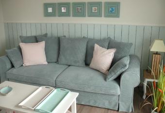 Wik7B has Balcony rooms