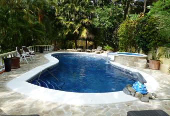 Hotel Villa Romantica has Balcony rooms