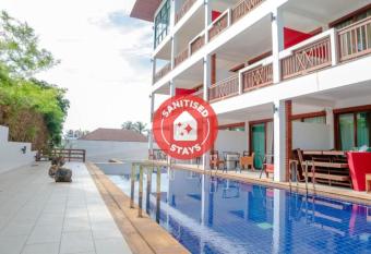 Samui Mekkala Resort allows 18 year olds to book a room