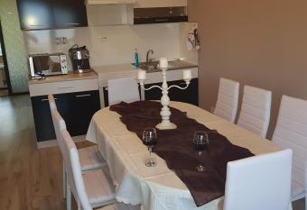 Guest House Ileana has Balcony rooms