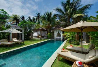 Majapahit Beach Villas by Nakula has Balcony rooms