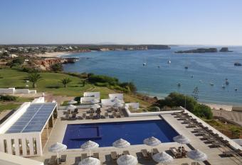 Memmo Baleeira - Design Hotels has Balcony rooms