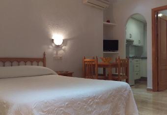 Apartamentos Berlin allows 18 year olds to book a room