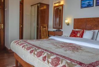 Hotel Shangrila Regency has Balcony rooms