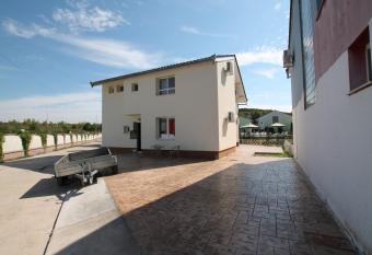 Casa Camelia Felix has Balcony rooms