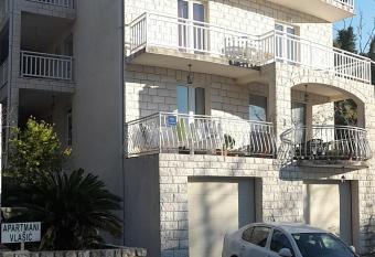Apartments Vlasic has Balcony rooms