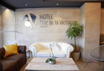 Hotel Cruz de la Victoria allows 18 year olds to book a room