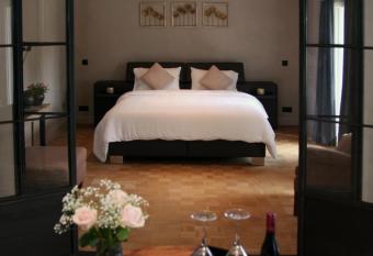 Villa Pura Vida has Balcony rooms