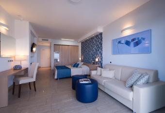 Hotel I Ginepri has Balcony rooms