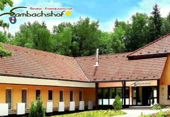 Pension Freizeitzentrum Sambachshof has Balcony rooms