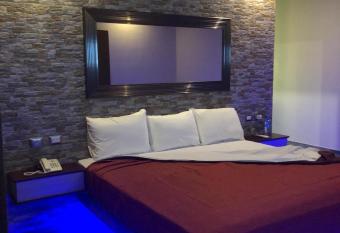 Hotel Plaza Arteaga allows 18 year olds to book a room