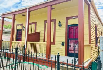 Faubourg Livaudais allows 18 year olds to book a room