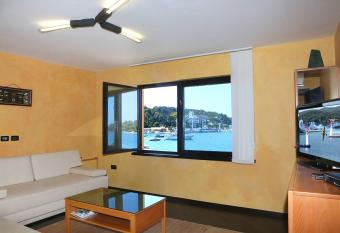 Apartments Ana City allows 18 year olds to book a room