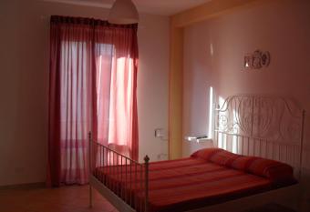 Casa Del Padrino has Balcony rooms