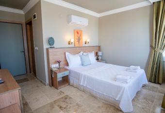 Ebruli Hotel Cunda has Balcony rooms