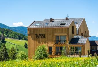 Hotel Tyrol has Balcony rooms