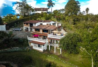 Serendipity Hospedaje Boutique has Balcony rooms